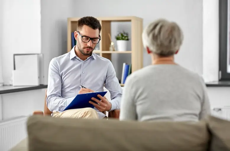 Therapist listing notes for a patient in an outpatient program in New Jersey